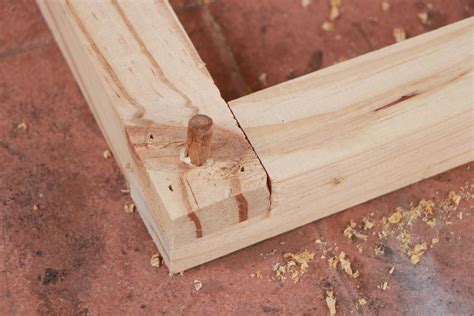 How to Connect Wood Using Dowel Joinery .